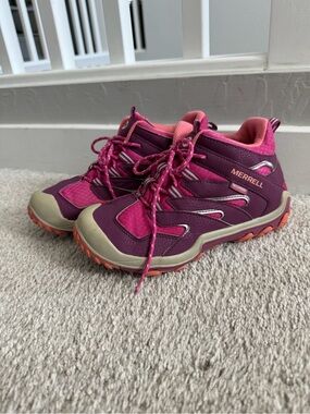 Merrell Two-Tone Pink and Magenta Trail Hiking Shoes
